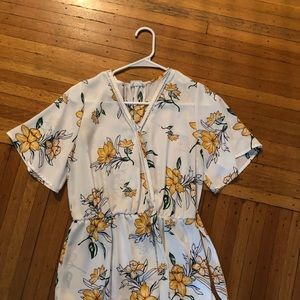 White & yellow blue foral cinched shirt at waist